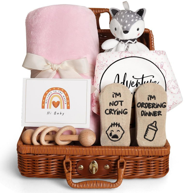 Panier cadeau pour nouveau-né