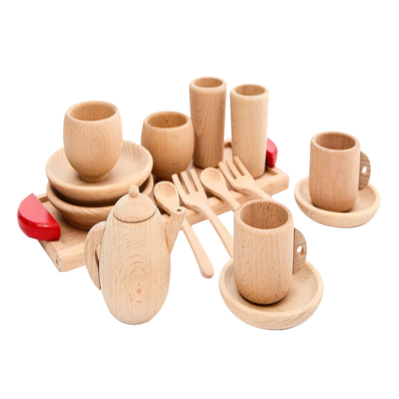 Vaisselle en bois faite maison pour fille