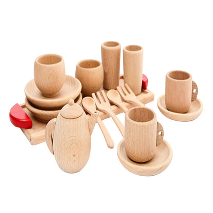 Vaisselle en bois faite maison pour fille